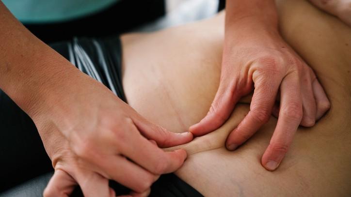 Послеродовой массаж живота в Ист Клиник